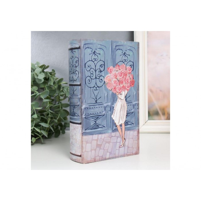 Шкатулка-книга дерево 21*13*5 см "Девушка с букетом" кожзам